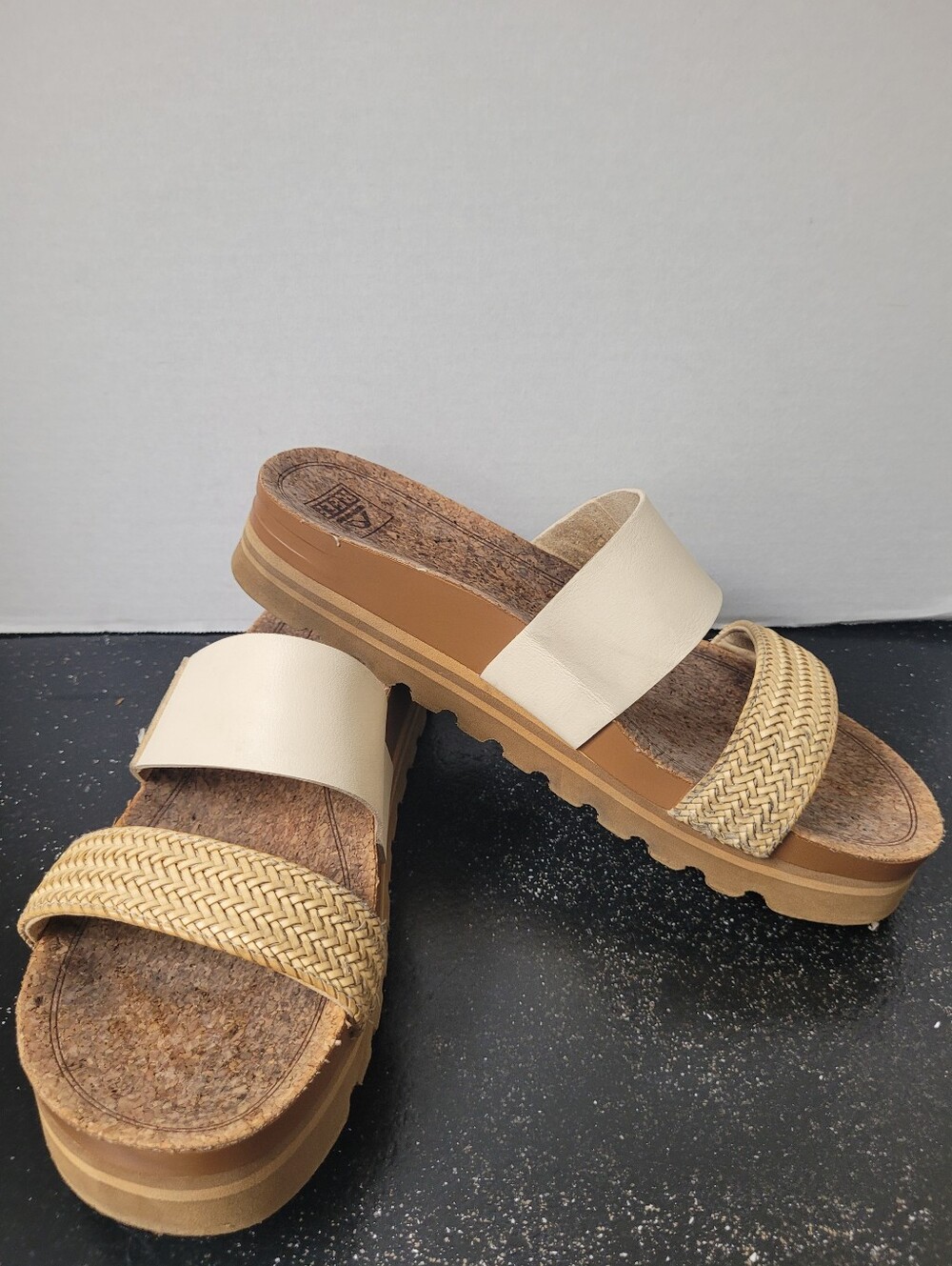 Reef Cushion Vista Hi Platform Sandals Off-White & Tan Woven Double Strap